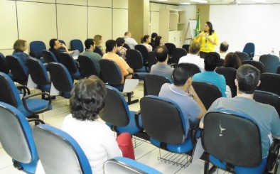 Presidenta do Sindireceita participa de Assembleia com Analistas-Tributários em Campinas/SP