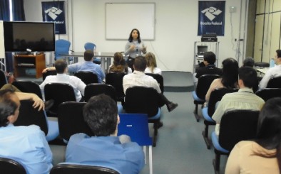 Presidenta do Sindireceita se reúne com Analistas-Tributários da Alfândega do Aeroporto de Guarulhos/SP